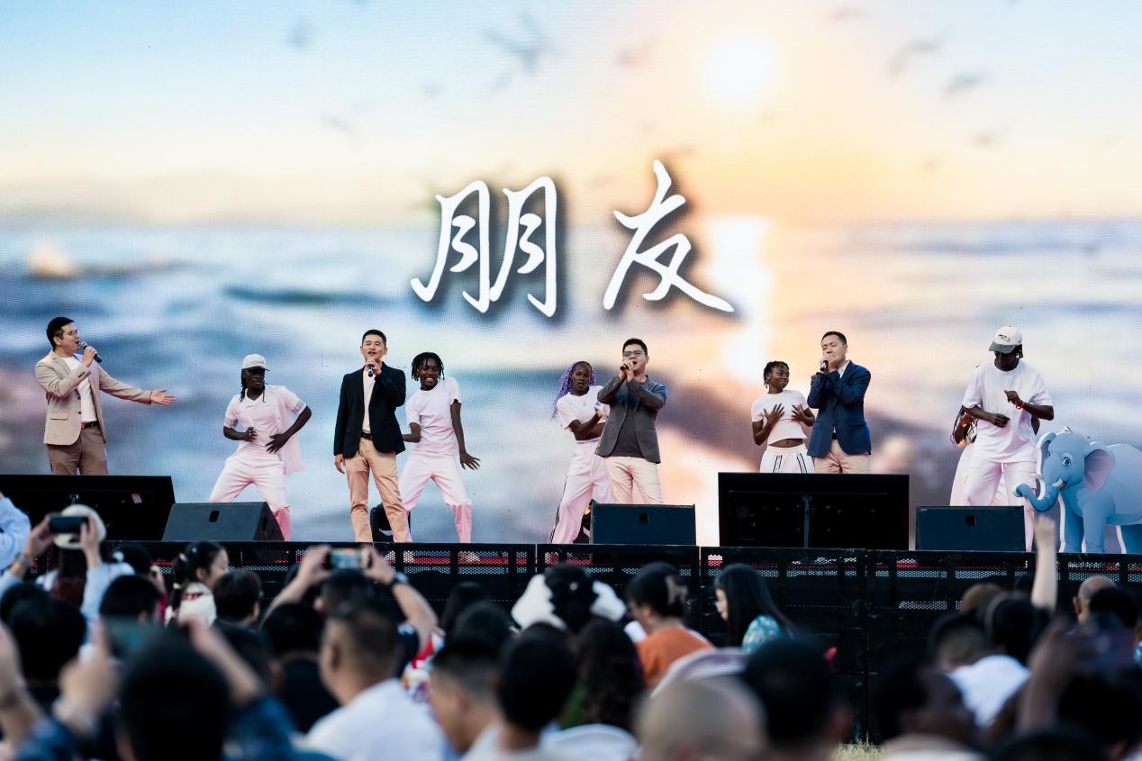 晚会现场。贺威摄